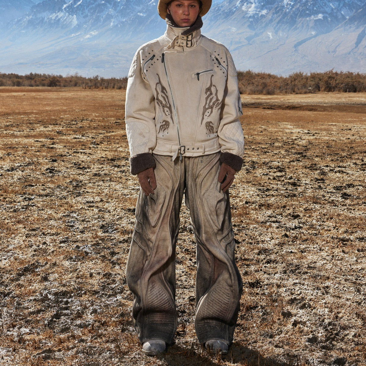 Fuzzy-textured Faded Three-dimensional Structured Denim Jeans